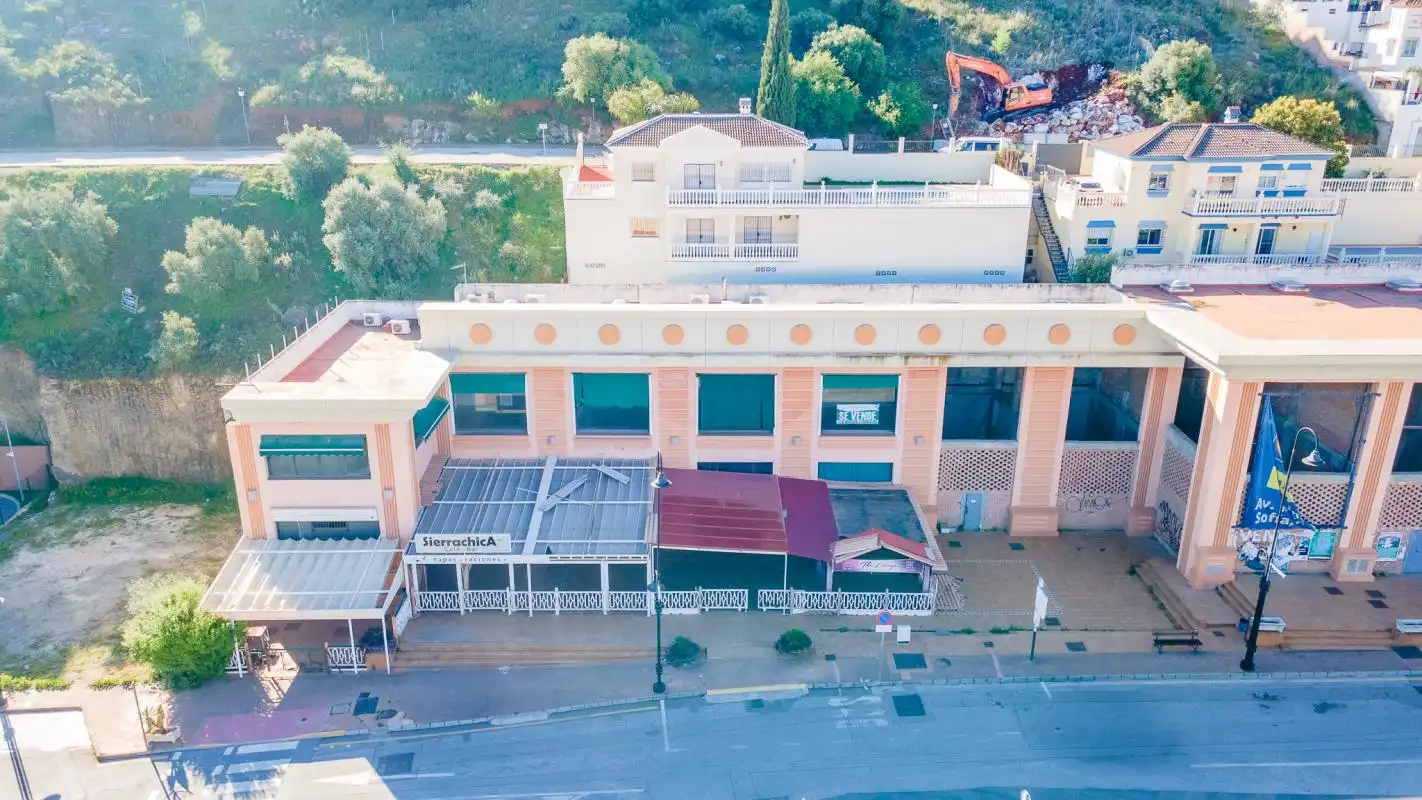 Local comercial en venda a Av. Sierra Chica 17