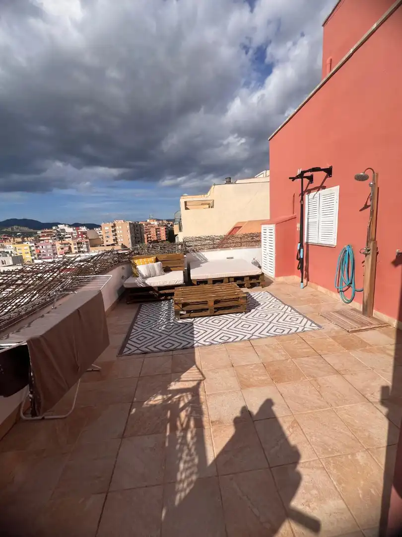 Terrasse von Dachboden zur Miete in Nord