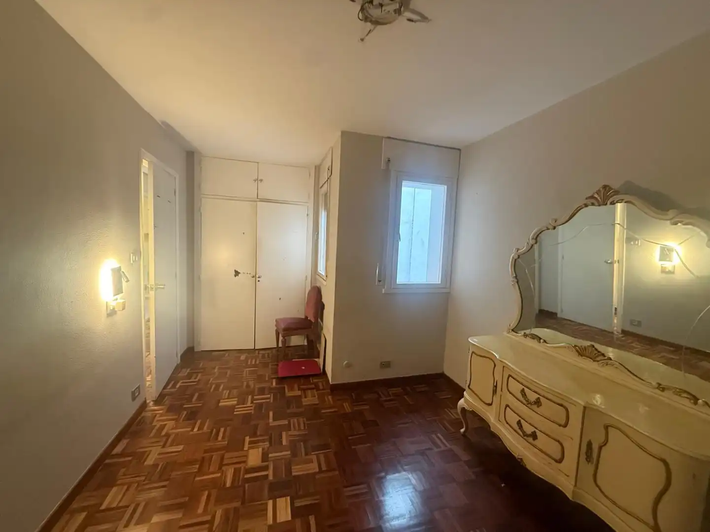 Habitación de Piso en venta en Avilés con Calefacción, Parquet y Terraza