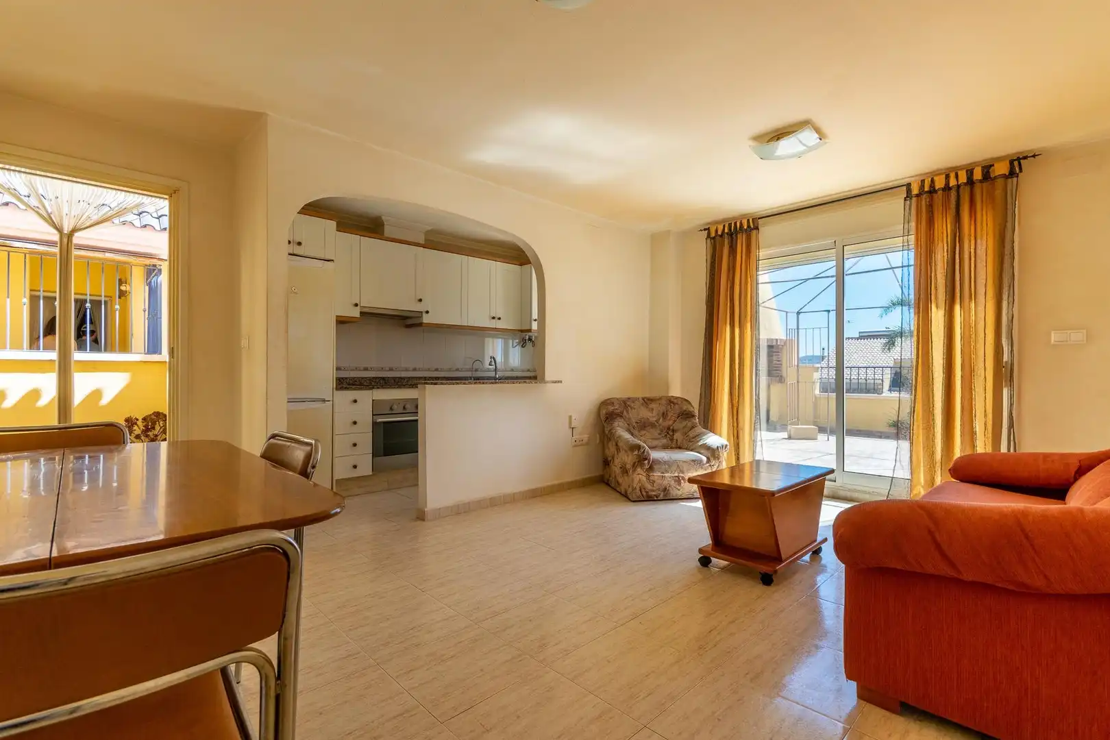 Wohnzimmer von Wohnungen zum Verkauf in Mutxamel mit Privatgarten, Terrasse und Gemeinschaftspool