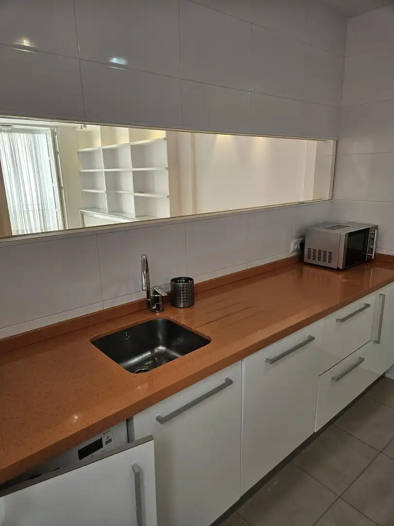 Cocina de Piso de alquiler en Sevilla con Aire acondicionado, Calefacción y Balcón