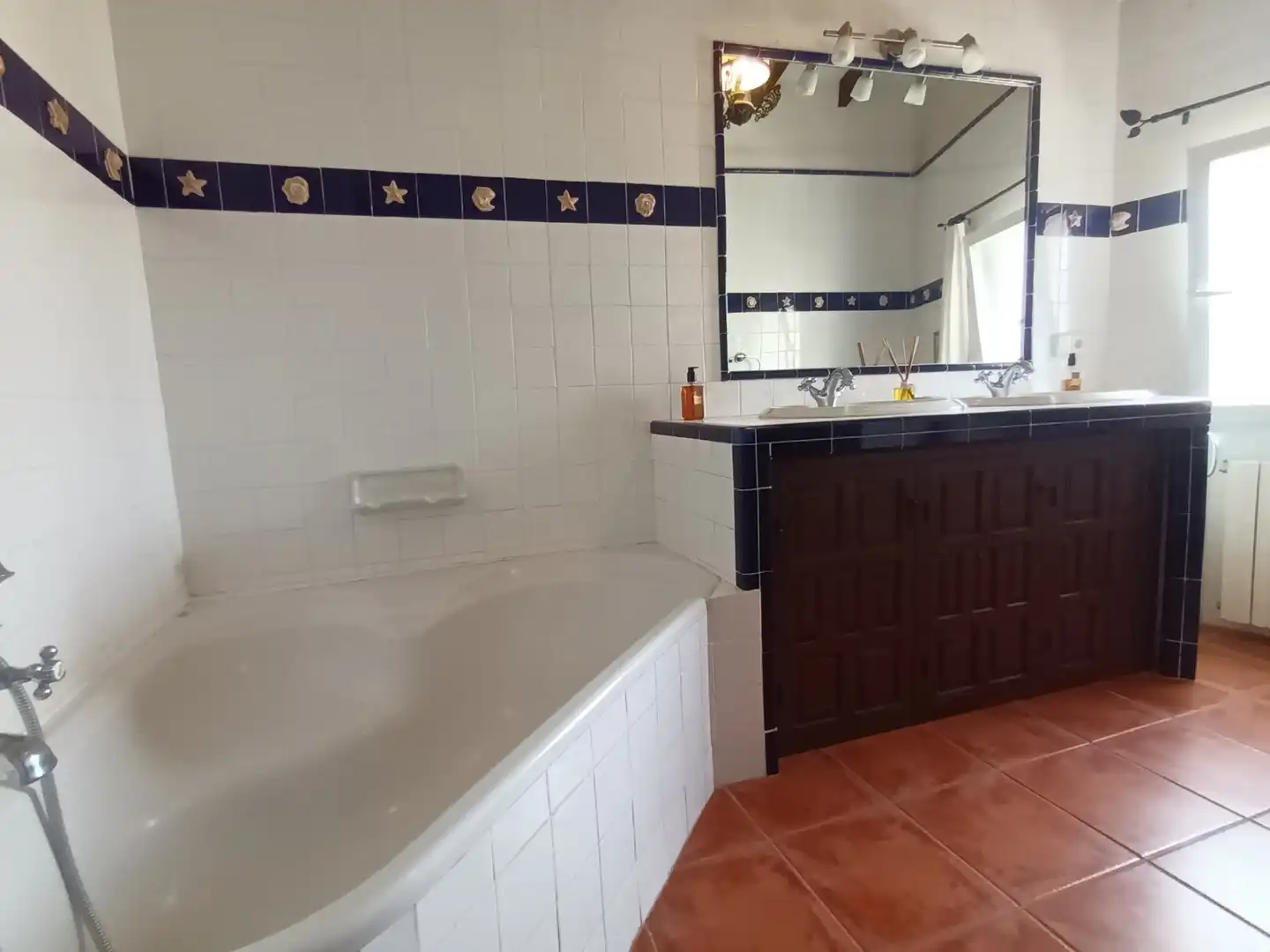 Bany de Finca rústica en venda en Polop amb Aire condicionat, Calefacció i Jardí privat