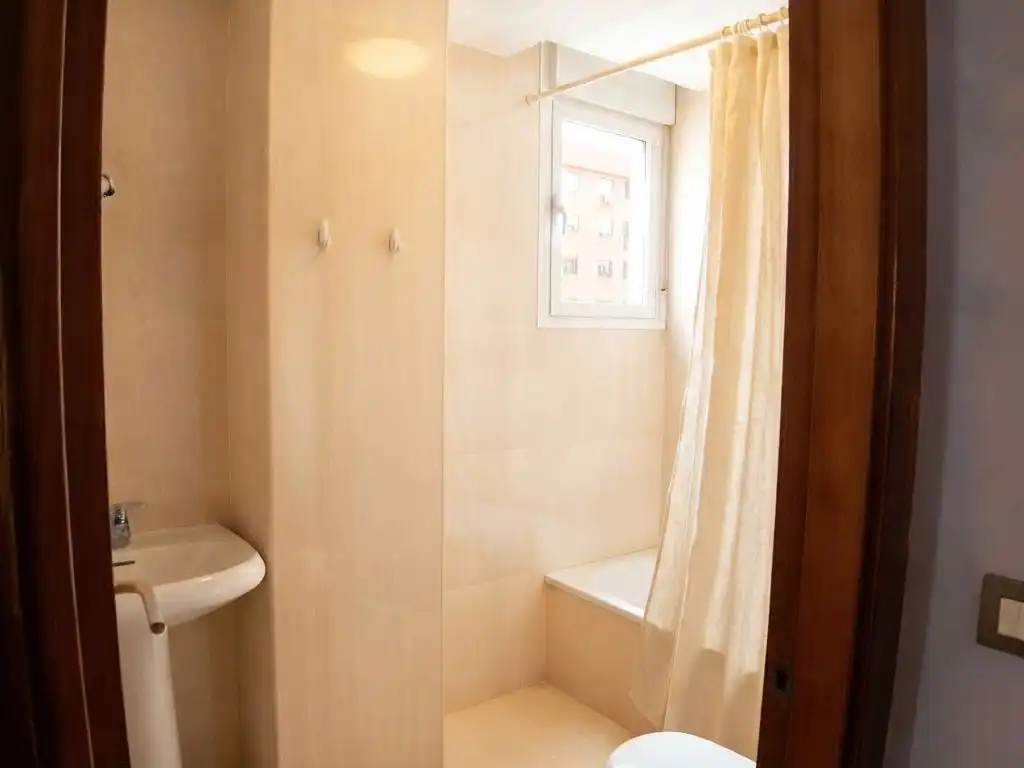 Badezimmer von Wohnung zum Verkauf in Colindres mit Terrasse