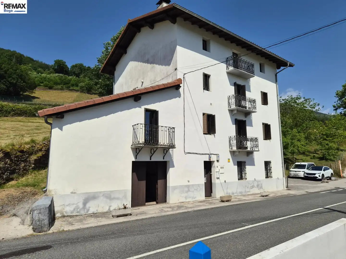 Vista exterior de Casa o xalet en venda en Berastegi amb Calefacció, Jardí privat i Terrassa
