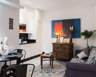 Living room of Study to share in  Madrid Capital  with Air Conditioner and Terrace