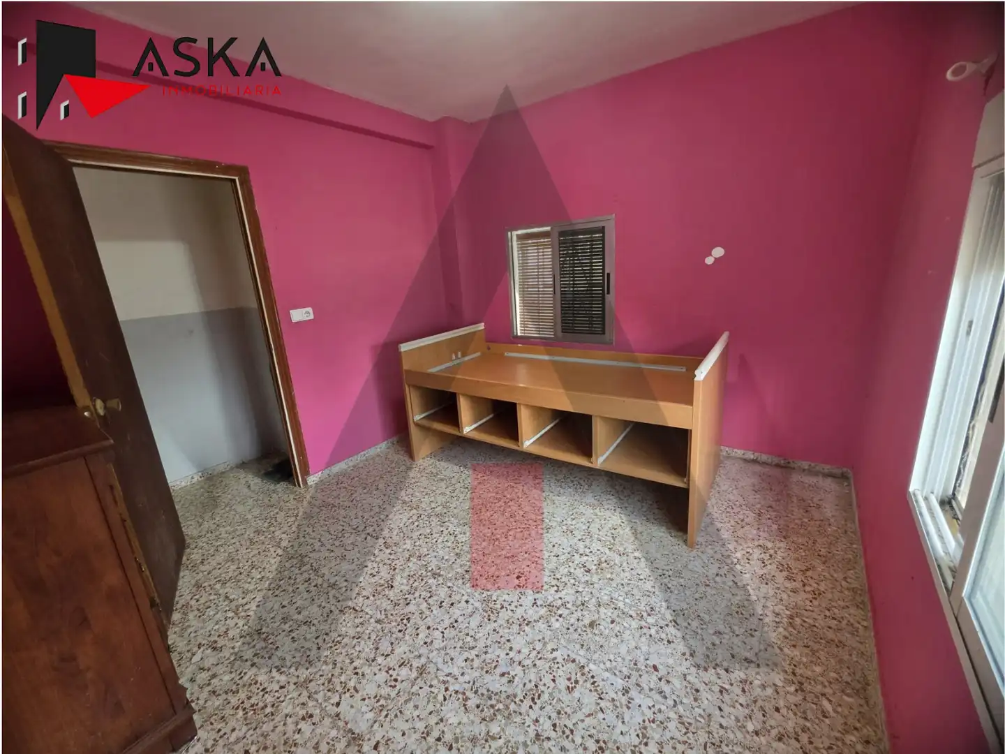 Dormitori de Casa o xalet en venda en Montserrat amb Jardí privat, Traster i Piscina