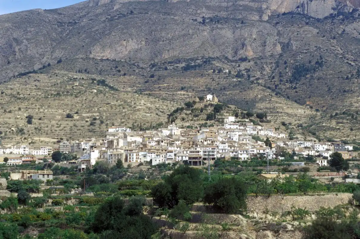Casa amb terrassa en venda a Sella
