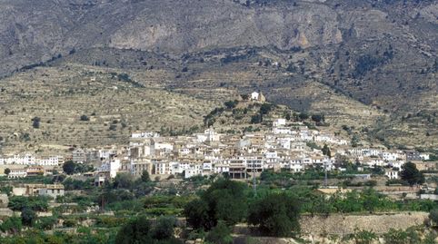 Casa en venta en Sella, 7 dormitorios.