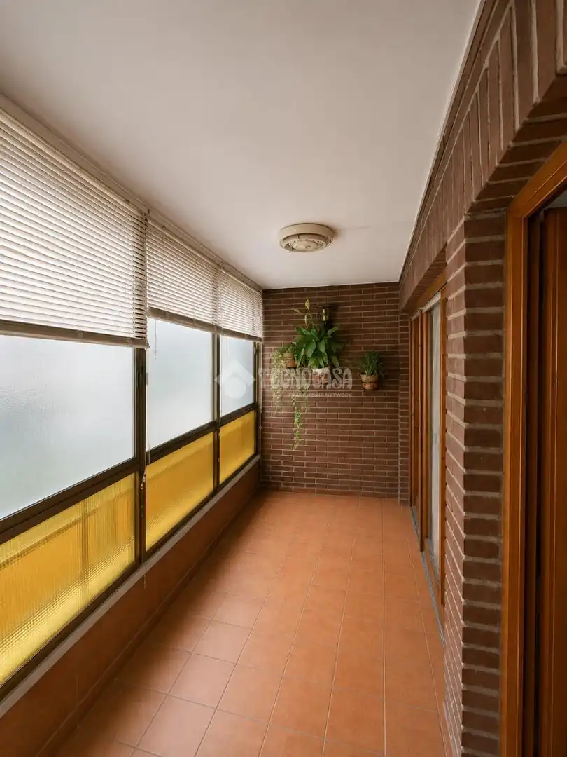 Piso en venta en Fuenlabrada con Calefacción, Terraza y Amueblado