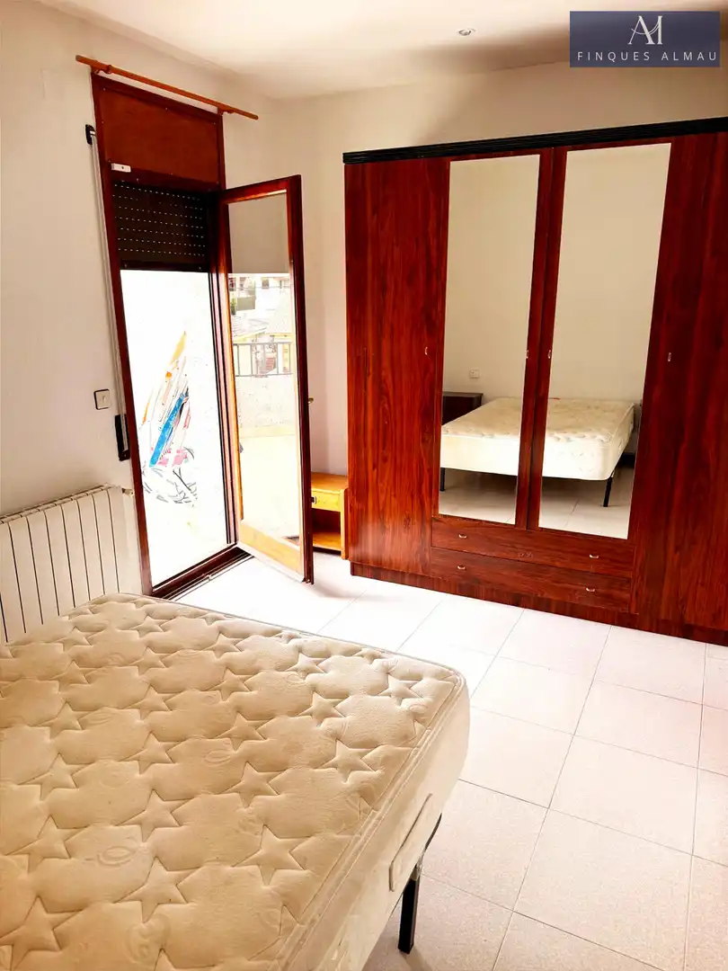 Habitación de Casa adosada en venta en Cunit con Jardín privado, Terraza y Amueblado