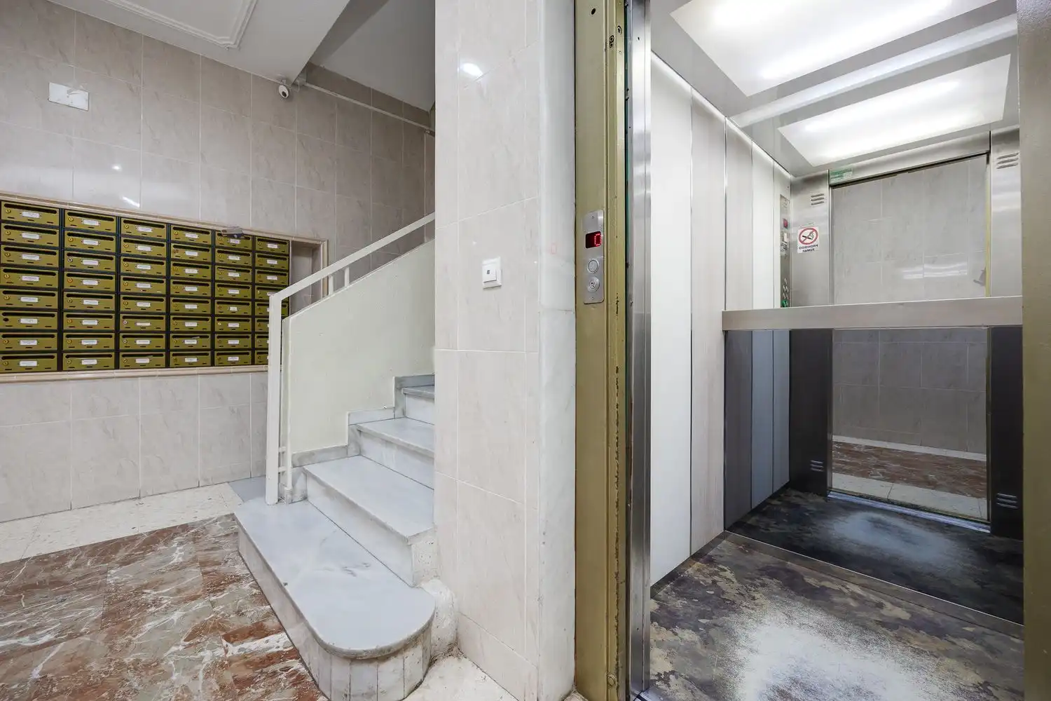 Piso en venta en Torrevieja con Aire acondicionado, Terraza y Amueblado