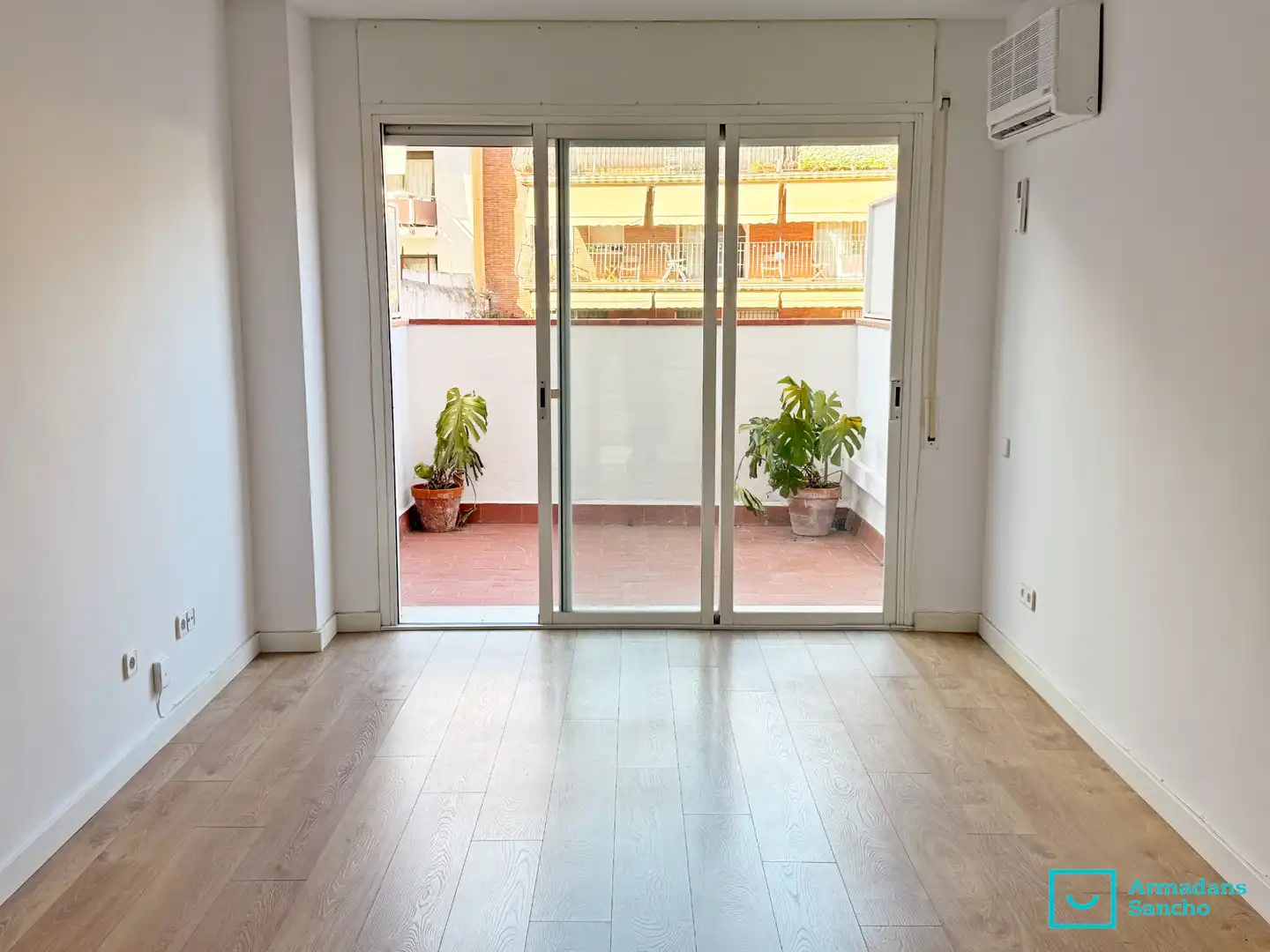 Terrassa de Dúplex de lloguer en Barcelona amb Aire condicionat, Parquet i Terrassa