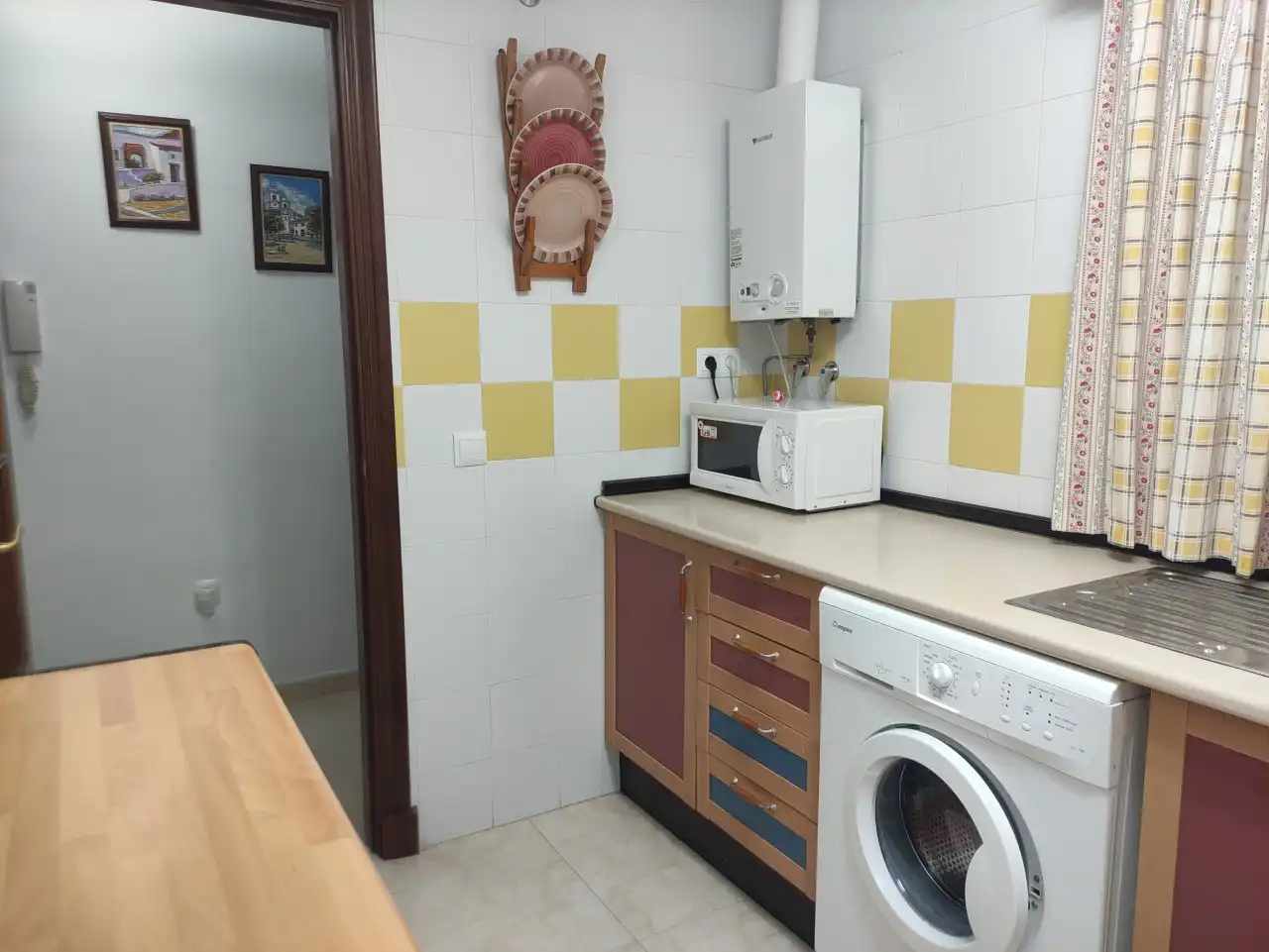 Piso de alquiler en N/A, -1, V Centenario - Piletas - Capuchinos