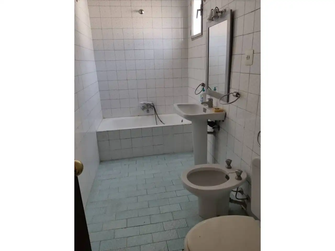 Baño de Piso en venta en Burjassot con Terraza y Balcón