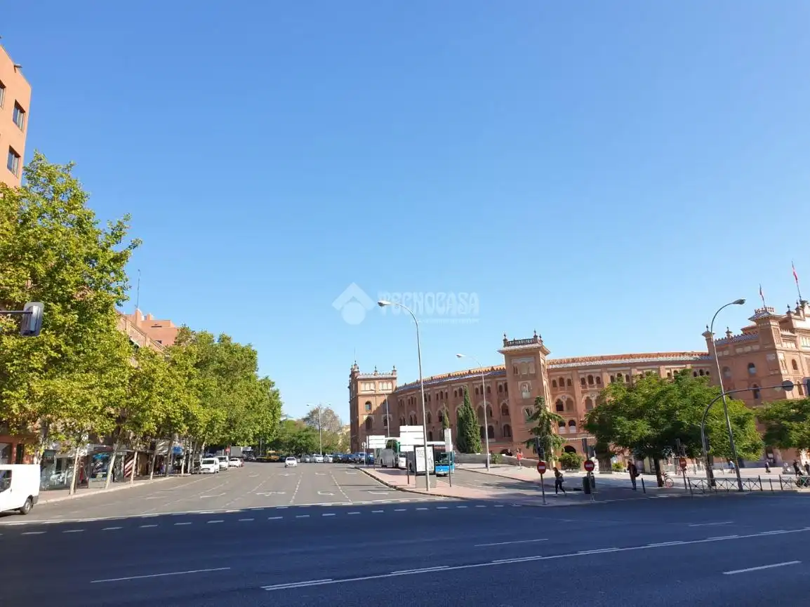 Außenansicht von Wohnung zur Miete in Madrid
