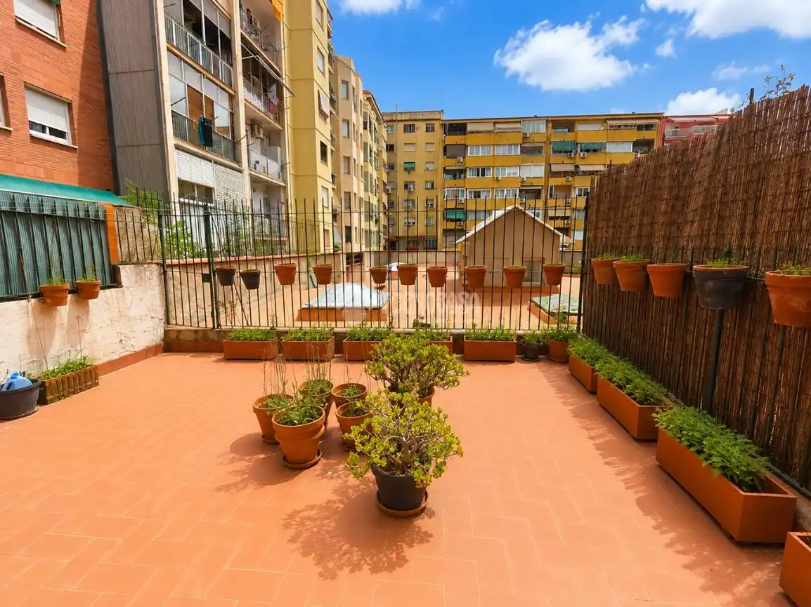 Terraza de Piso en venta en Barcelona con Calefacción y Terraza