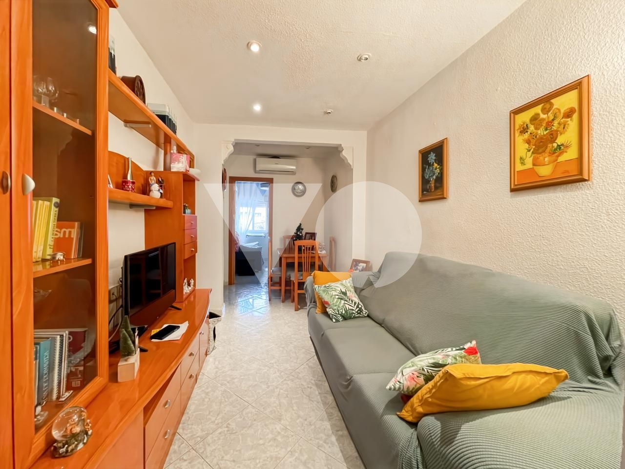 Sala d'estar de Pis en venda en Alcalá de Henares amb Aire condicionat, Calefacció i Moblat