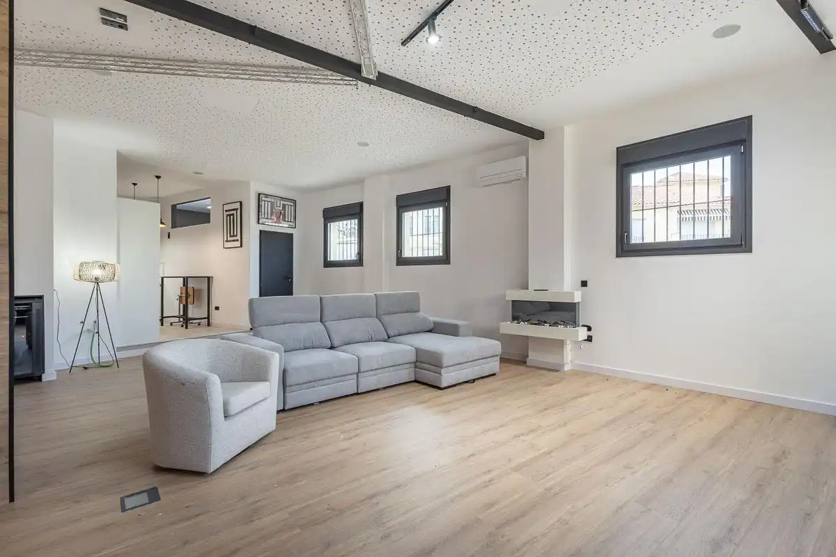 Flat for sale in Genil, imagen 2
