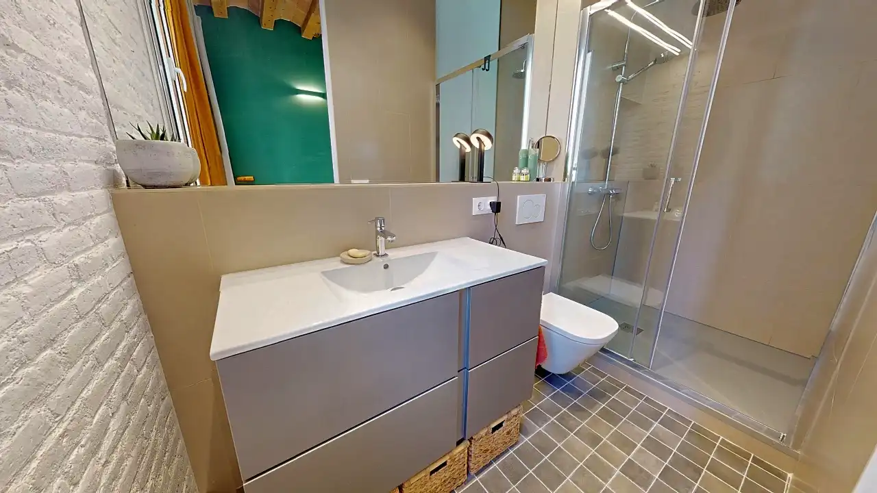 Baño de Piso en venta en Barcelona con Aire acondicionado, Calefacción y Balcón