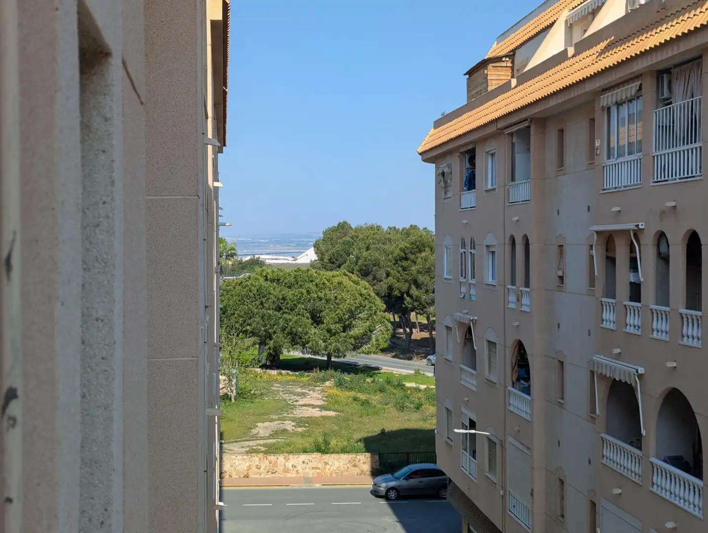 Apartamento con ascensor en venta en Avenida PINOSO DE, imagen 5