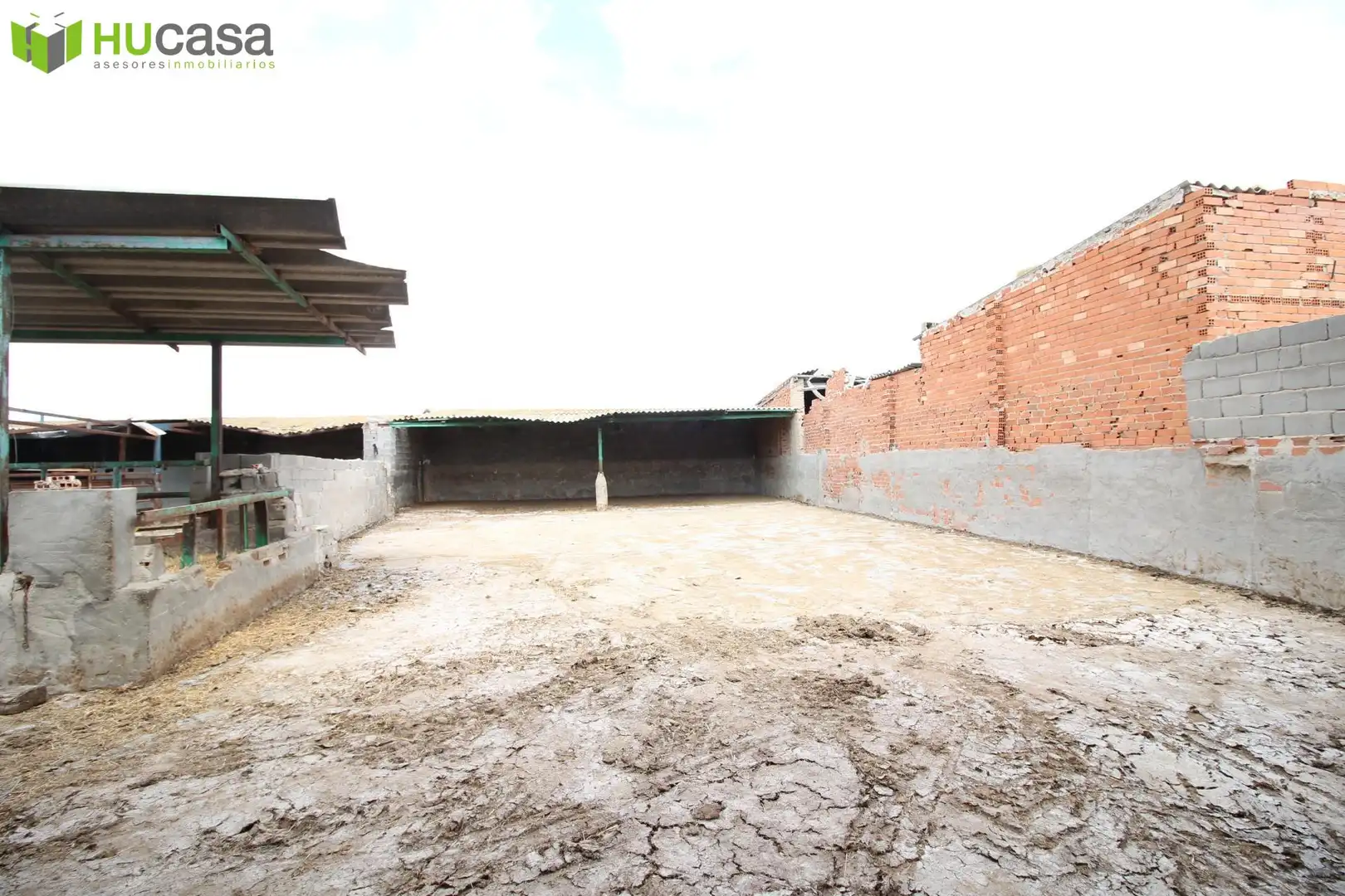 Parking of Land for sale in Toledo