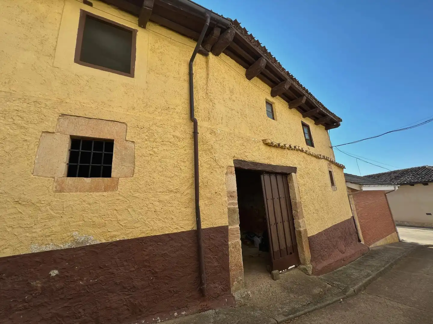 Vista exterior de Casa o chalet en venta en Prádanos de Ojeda con Calefacción y Amueblado