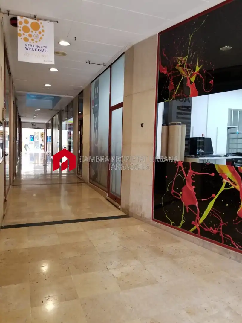 Local comercial en venda a Centre, imagen 8