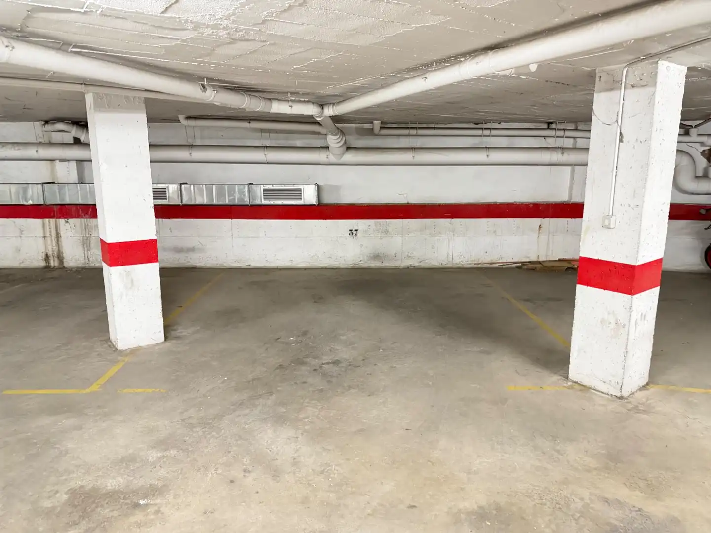 Parking de Garaje de alquiler en Fraga con Alarma