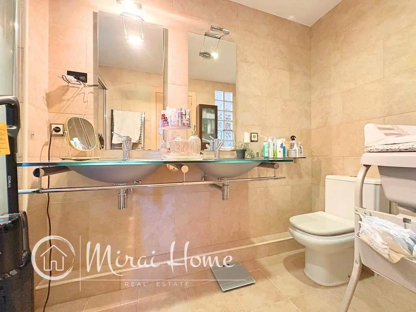 Bathroom of Flat for sale in Montornès del Vallès  with Air Conditioner, Heating and Parquet flooring