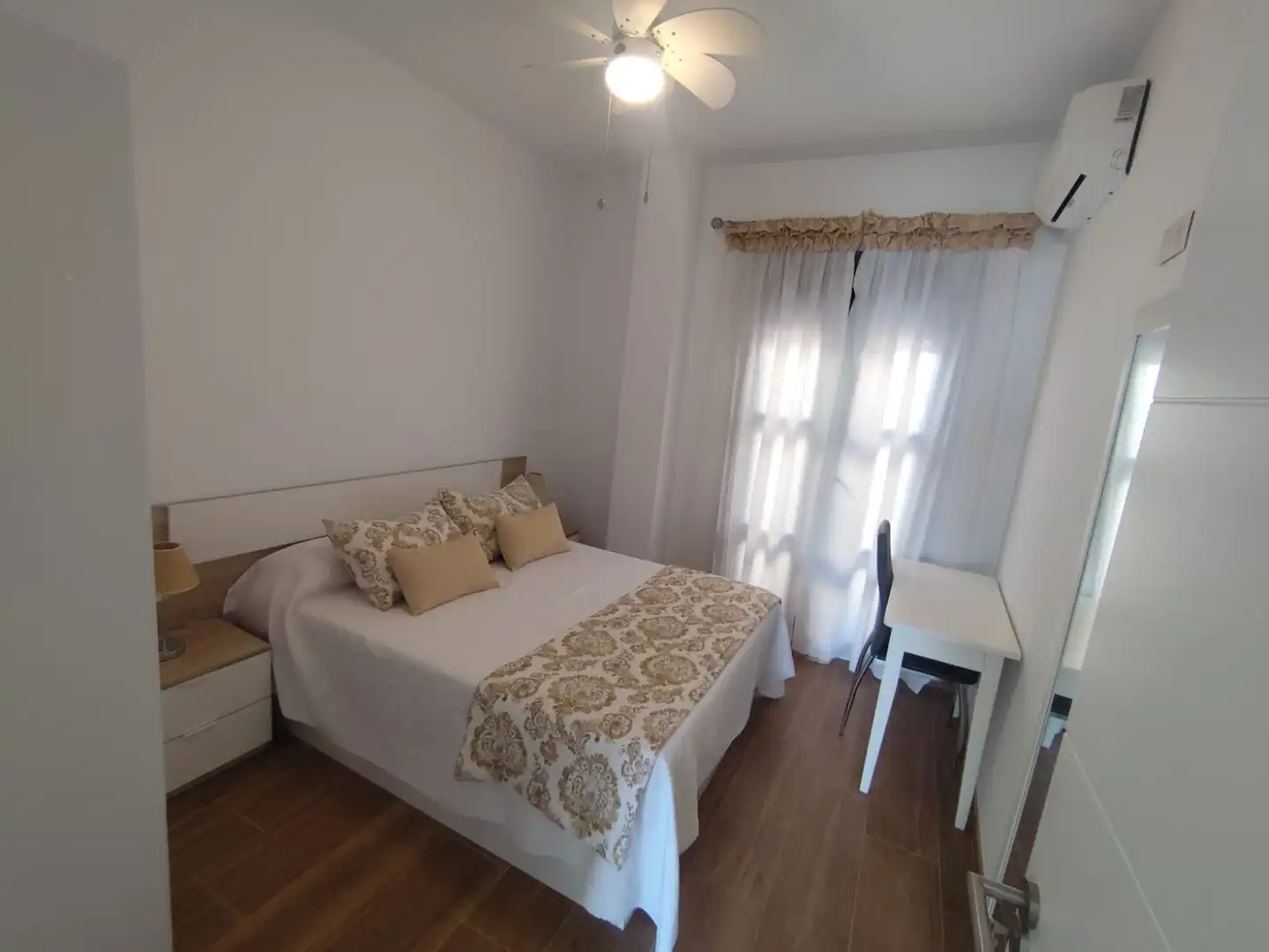 Bedroom of Houses for sale in Úbeda  with Air Conditioner, Heating and Parquet flooring
