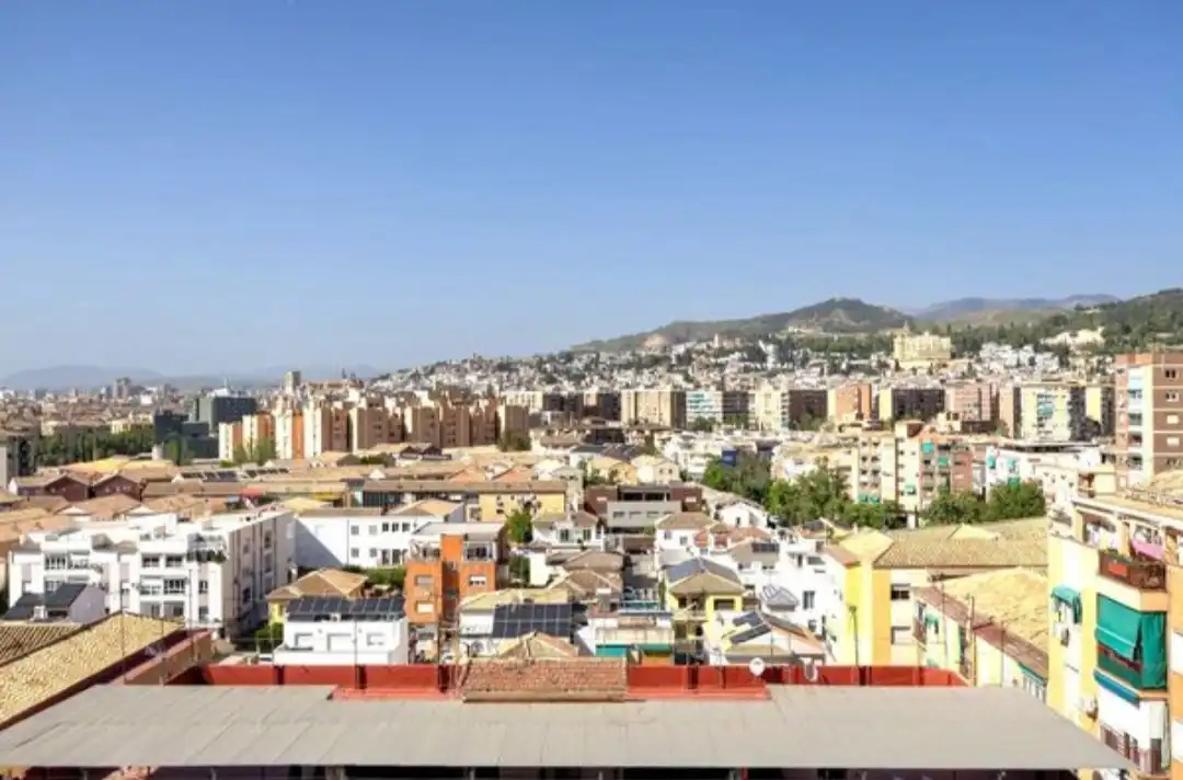 Wohnung zur Miete in Avenida de América, 40, Barrio de Zaidín