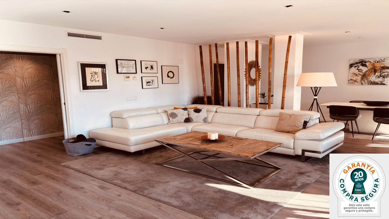 Sala d'estar de Pis en venda en Getafe amb Aire condicionat, Calefacció i Jardí privat