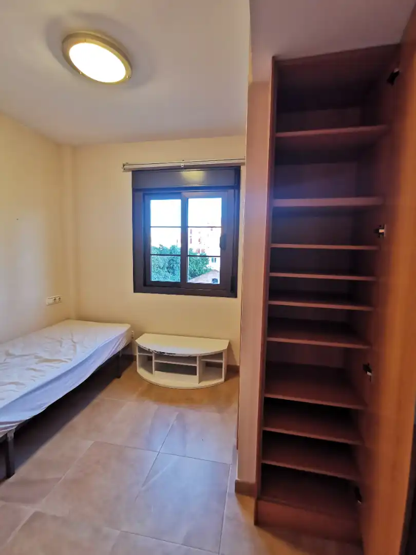 Schlafzimmer von Wohnung zur Miete in Málaga mit Klimaanlage, Heizung und Möbliert