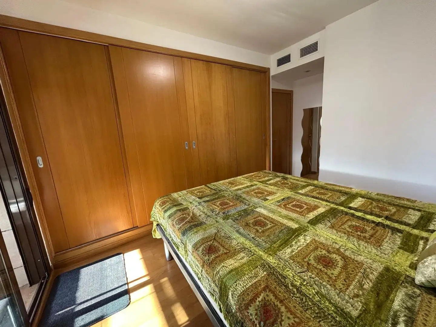 Schlafzimmer von Wohnung zum Verkauf in Málaga mit Klimaanlage, Heizung und Terrasse