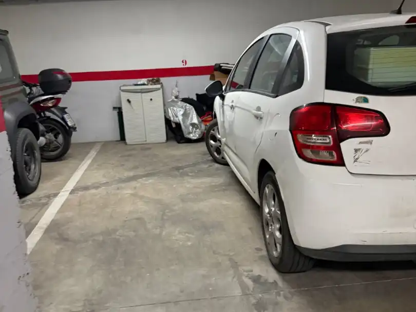Parcheggio in affitto a Av Jaume I 66