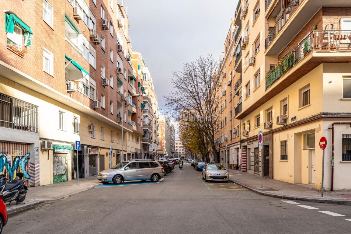 Exterior view of Flat for sale in  Madrid Capital  with Air Conditioner and Heating