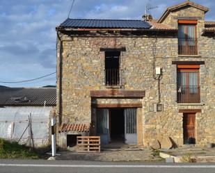 Vista exterior de Casa o xalet en venda en Santa Cilia amb Jardí privat