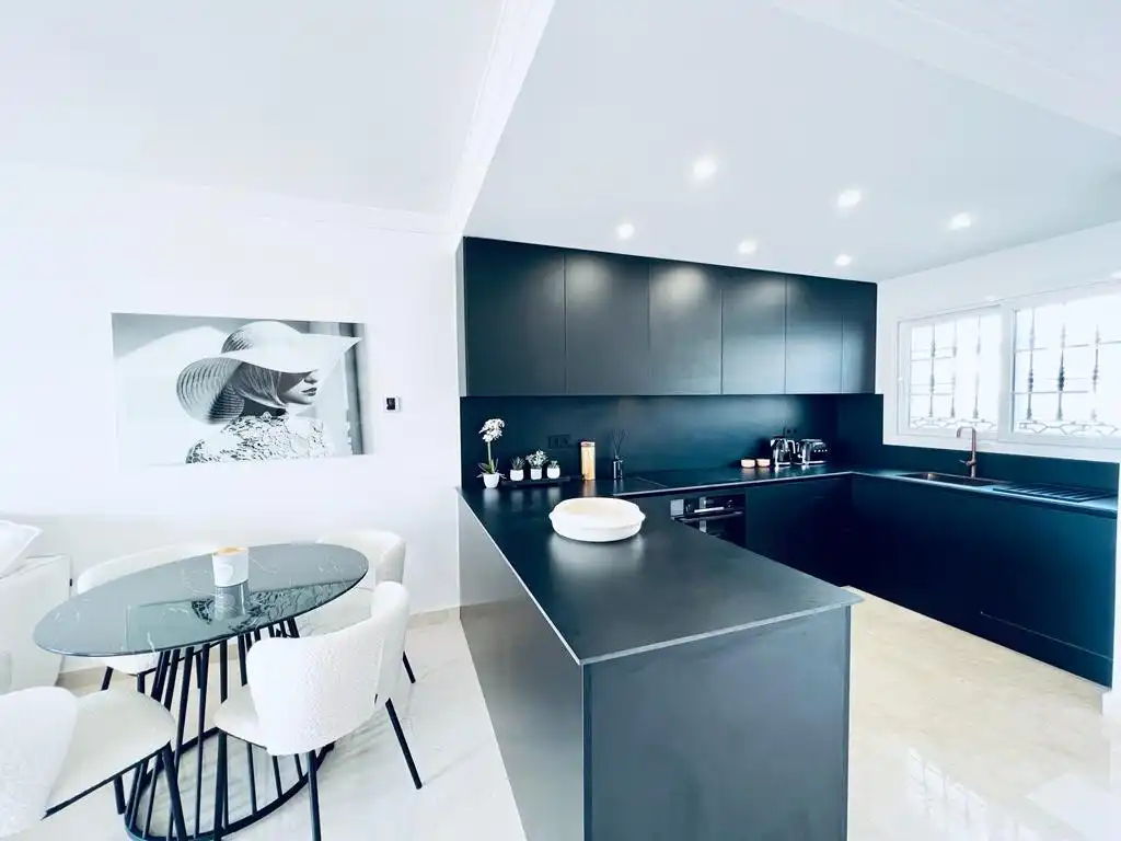 Apartament amb piscina en venda a Marbella Centro