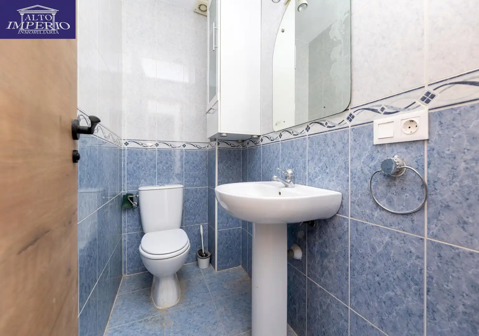 Baño de Piso en venta en Churriana de la Vega