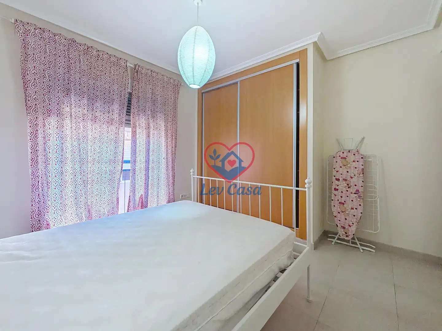 Habitación de Piso en venta en Murcia con Aire acondicionado y Amueblado