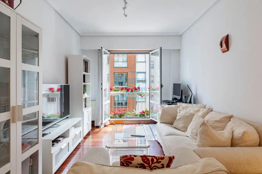 Living room of Flat for sale in Donostia - San Sebastián   with Heating