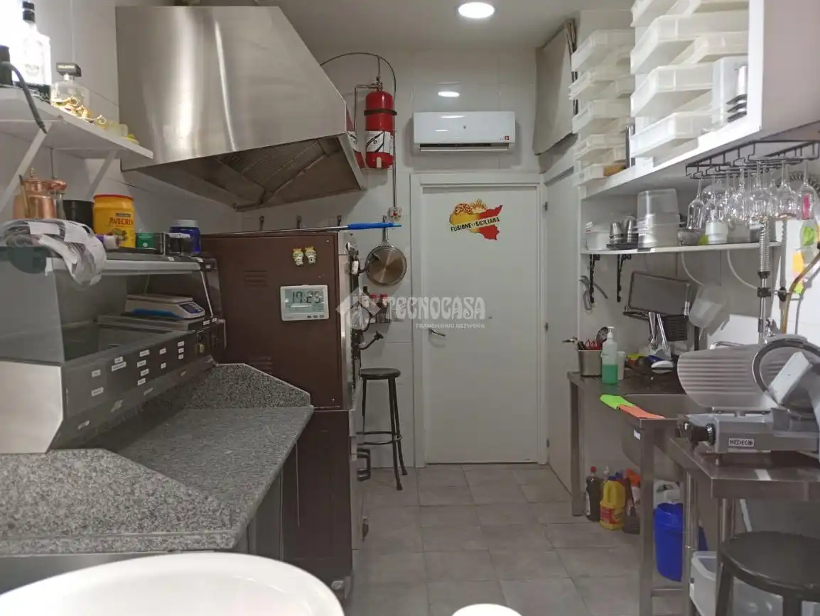 Local comercial en venda a Latina, imagen 10