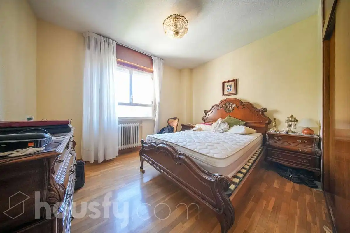 Habitación de Piso en venta en Madrid con Aire acondicionado, Calefacción y Jardín privado