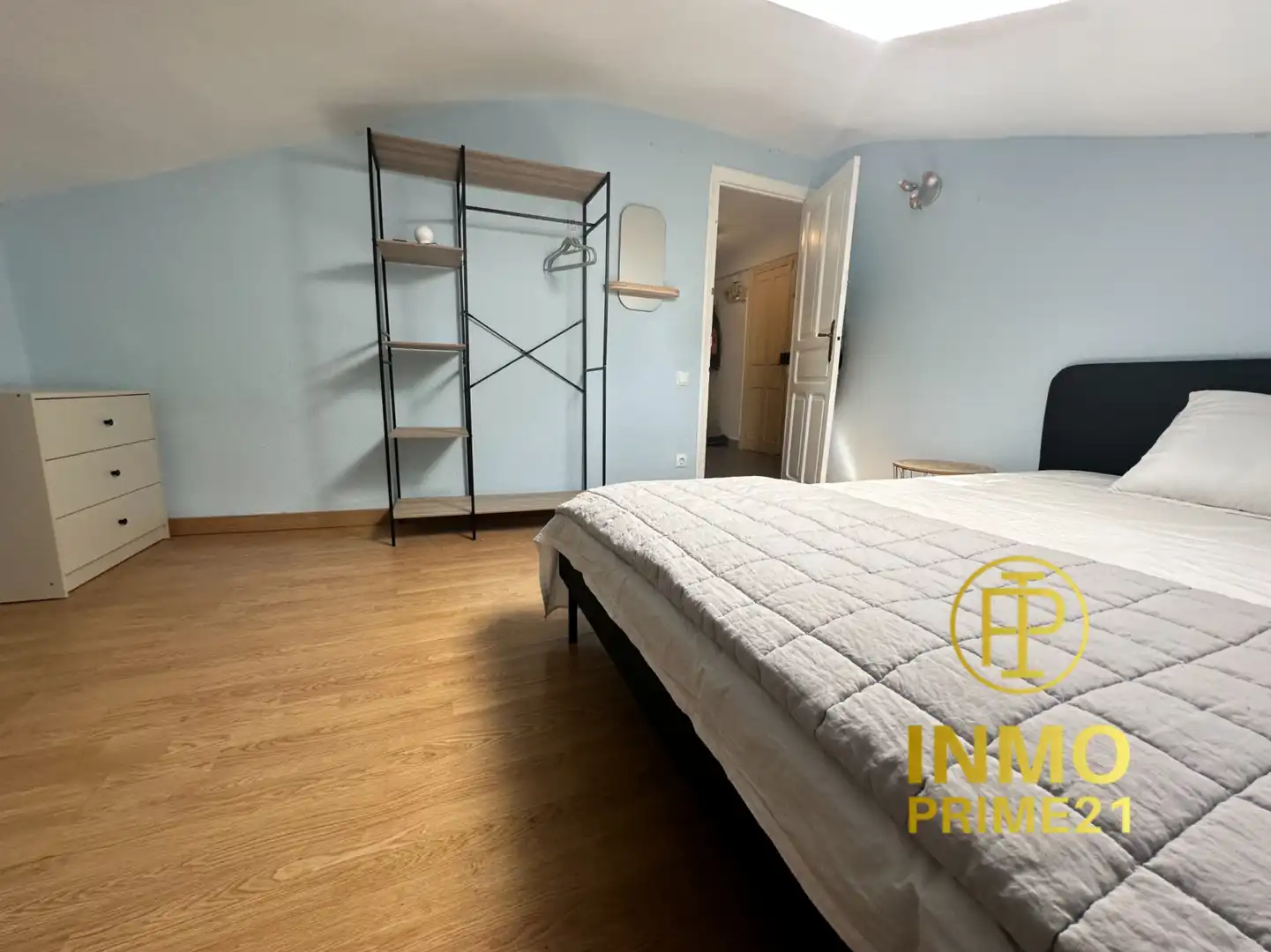 Schlafzimmer von Dachboden zur Miete in Santander