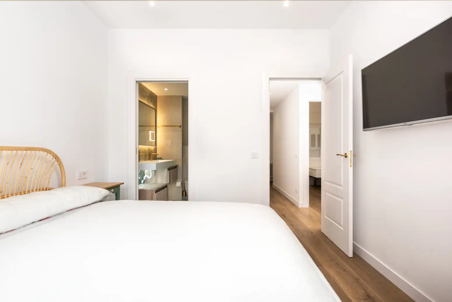 Bedroom of Flat for rent in Oviedo   with Heating and Terrace