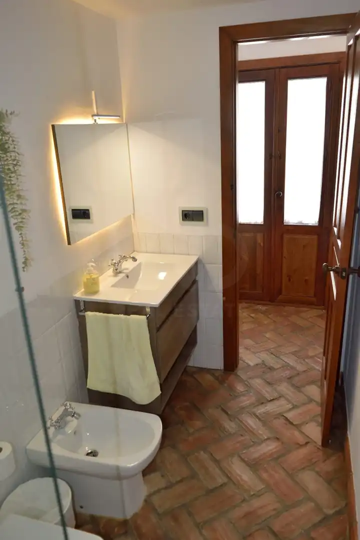 Bathroom of Attic for sale in Écija  with Air Conditioner, Terrace and Swimming Pool