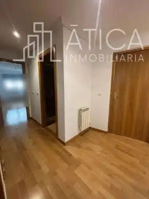 Habitación de Piso en venta en Villares de la Reina con Calefacción, Terraza y Trastero