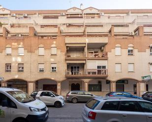 Exterior view of Flat for sale in  Granada Capital  with Terrace and Balcony