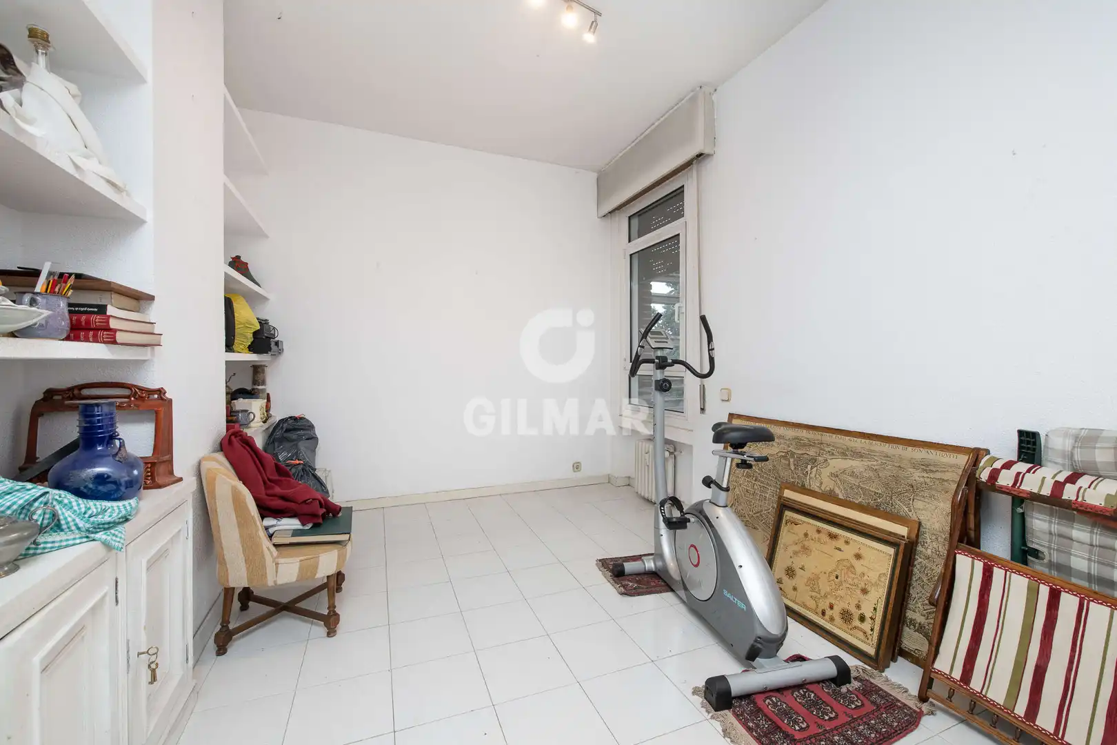 Wohnung zum Verkauf in Madrid mit Heizung, Privatgarten und Abstellraum