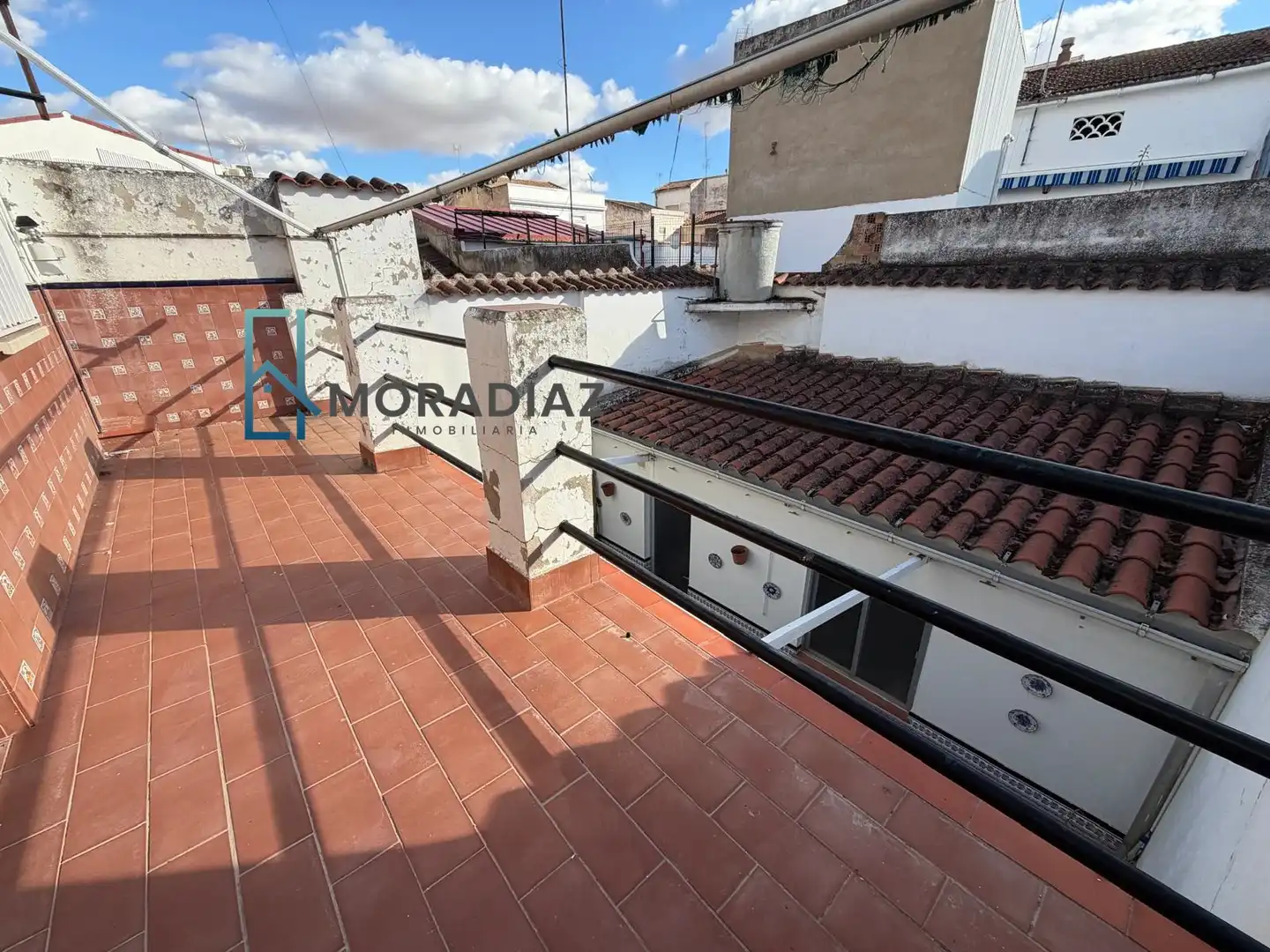 Vista exterior de Casa adosada en venda en Don Benito amb Aire condicionat, Calefacció i Terrassa